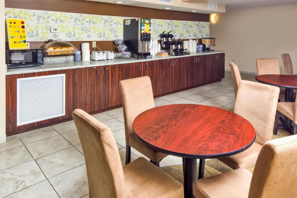 MAINGATE FLORIDA HOTEL